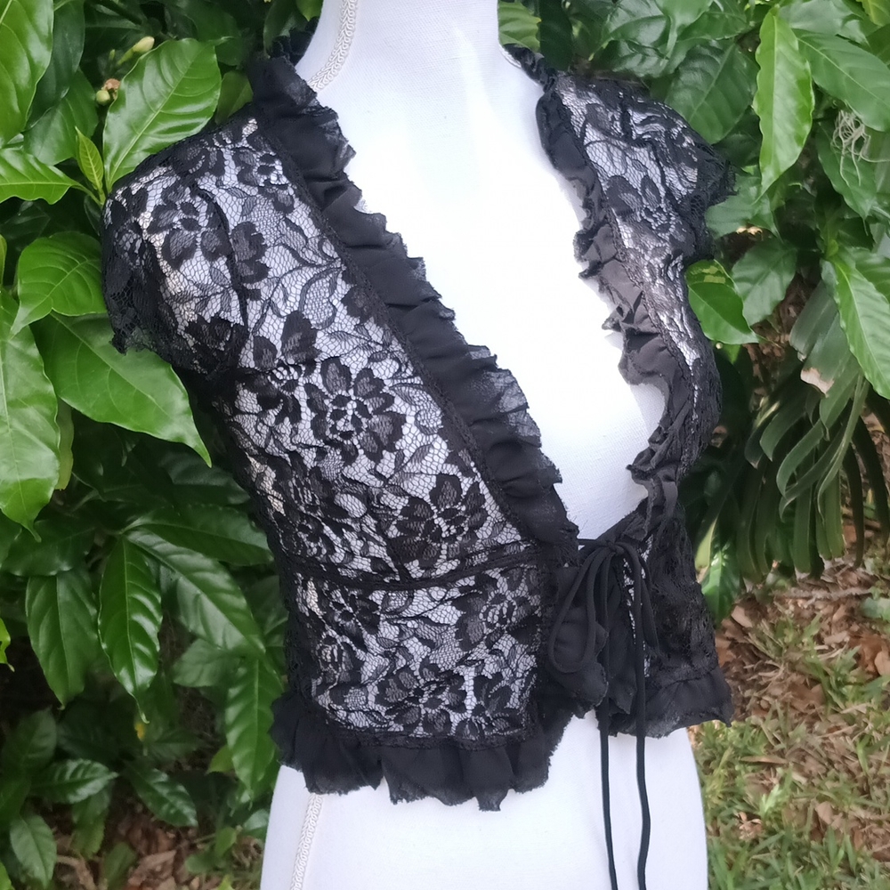 Vintage Y2K Forever 21 XXI sexy floral lace shrug bolero XS